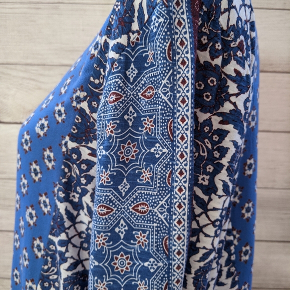 Lucky Brand top size Large, blue an white - Picture 11 of 11